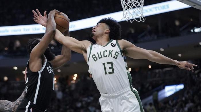 九游体育-雄鹿新秀表现惊艳，全场观众掌声不断，这么发布如果他们过程大学.-九游体育