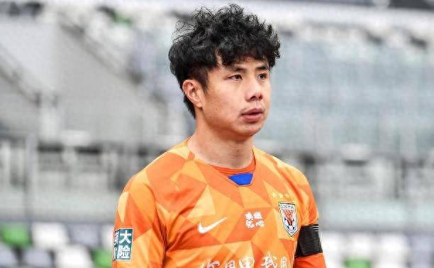 九游娱乐APP-法国队教练压力巨大！，阿扎伦卡遭遇十二持续失利引发球迷热议-九游娱乐APP